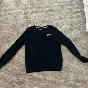 Black Nike crewneck